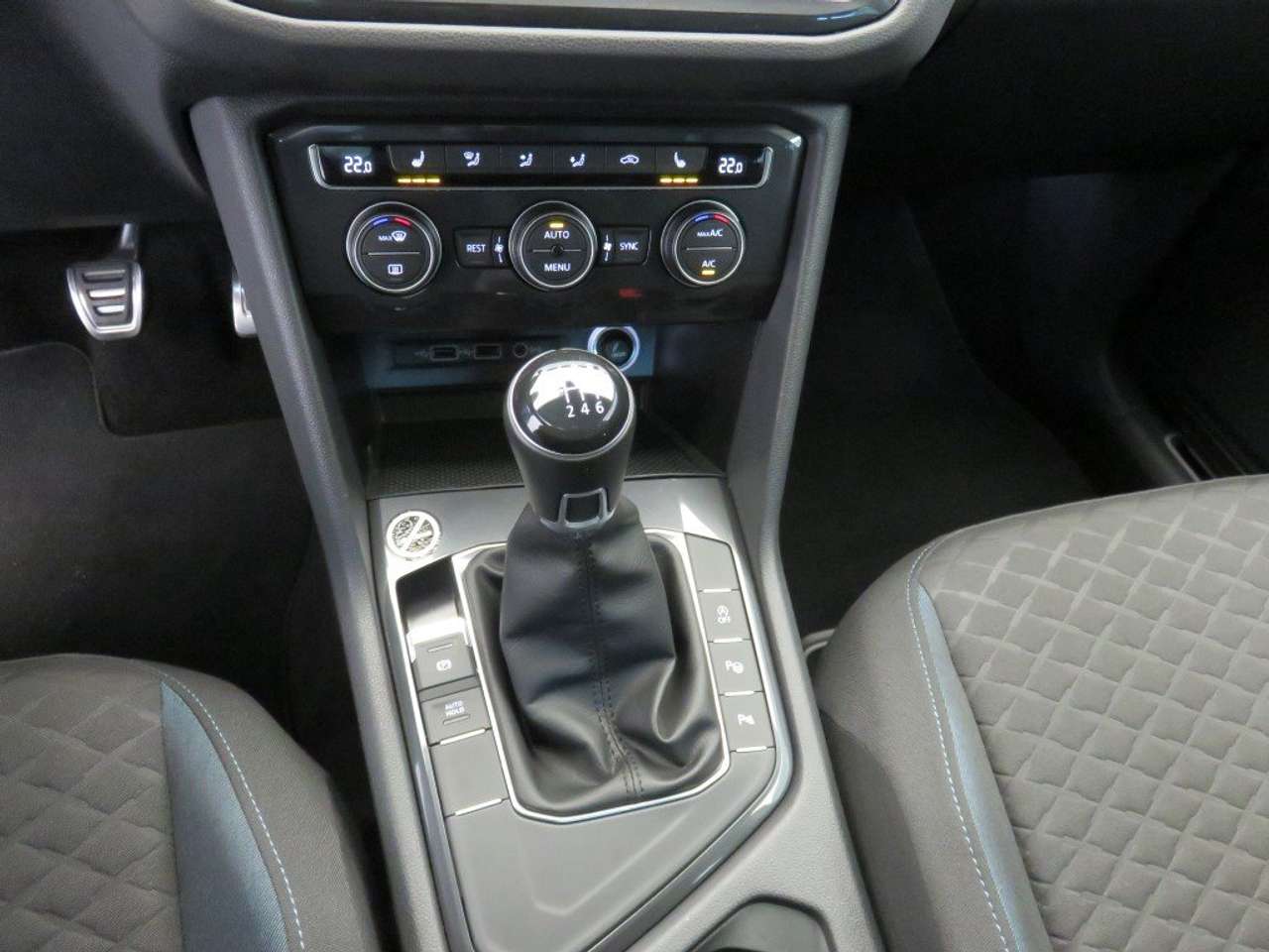 VW Tiguan IQ-Drive - Photo