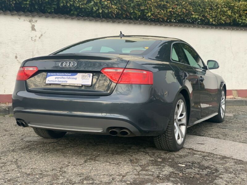 Audi S5 Coupe 4.2 Quattro - Photo