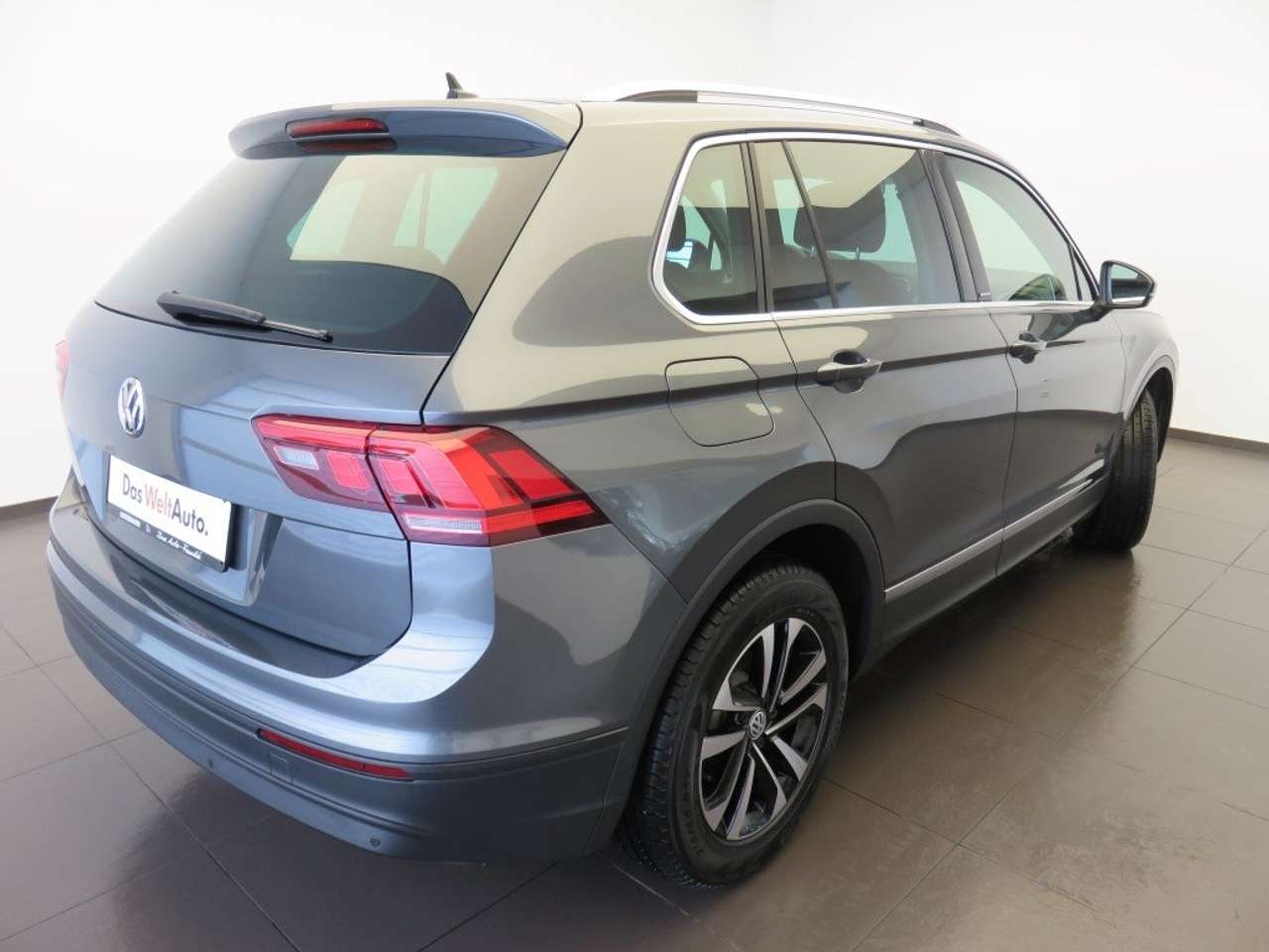 VW Tiguan IQ-Drive - Photo