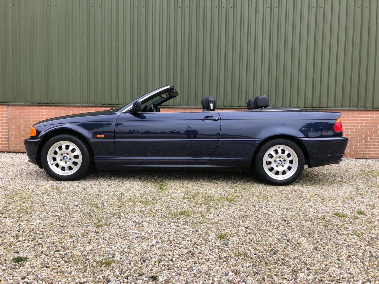 BMW 323CI Cabrio - Photo