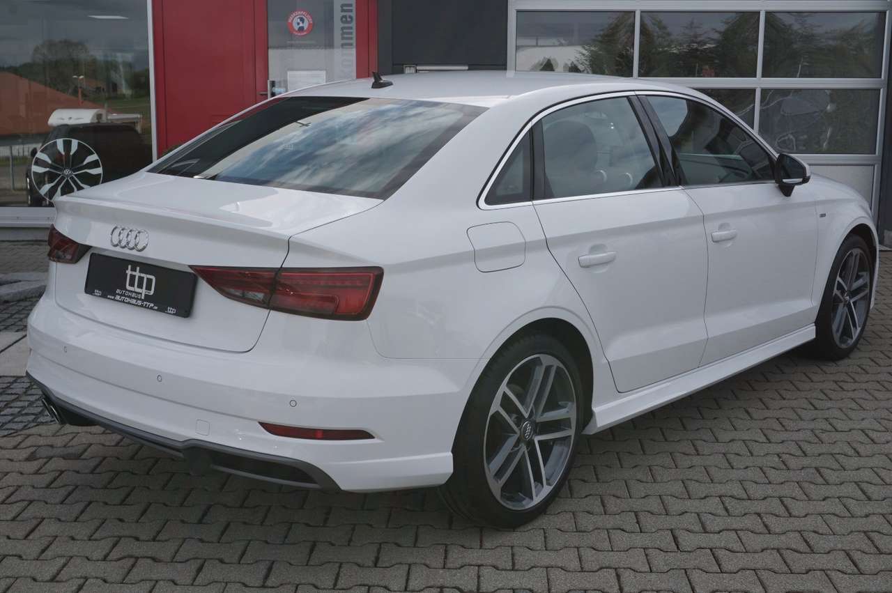 Audi A3 Limousine 35 TFSI S-line - Photo