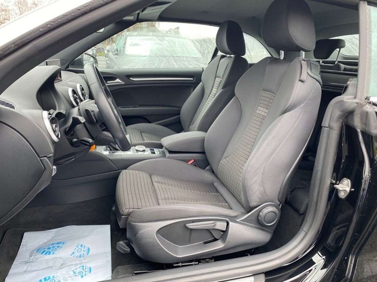 Audi A3 Cabrio 1.5 TFSI S tronic Navi - Photo