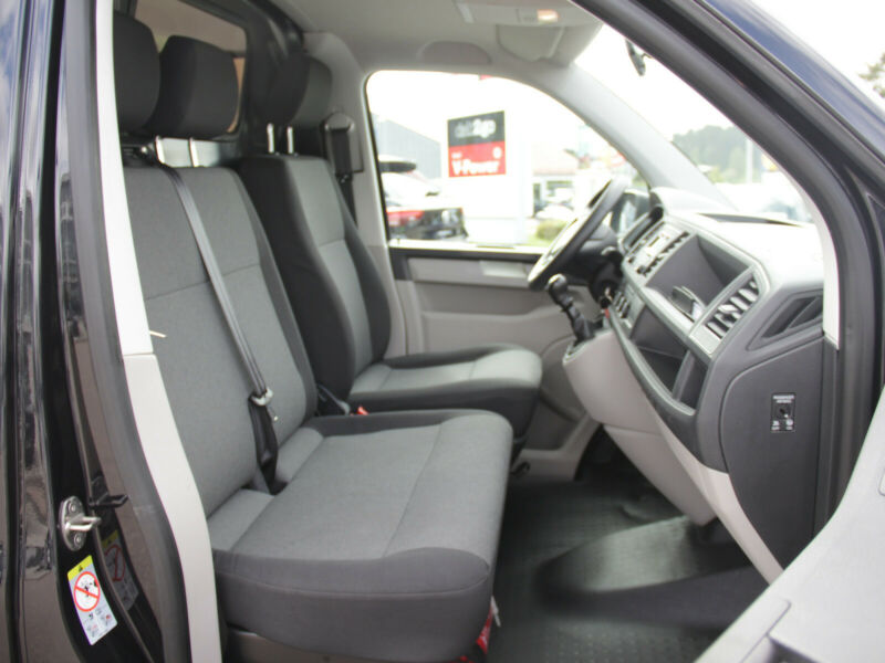 Volkswagen T6 Transporter - Photo