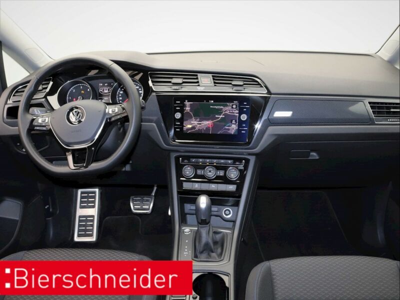 VW TOURAN 2.0 TDI - Photo