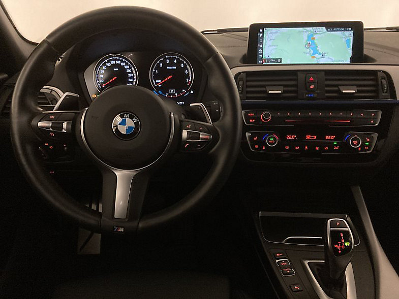 BMW M140i xDrive - Photo