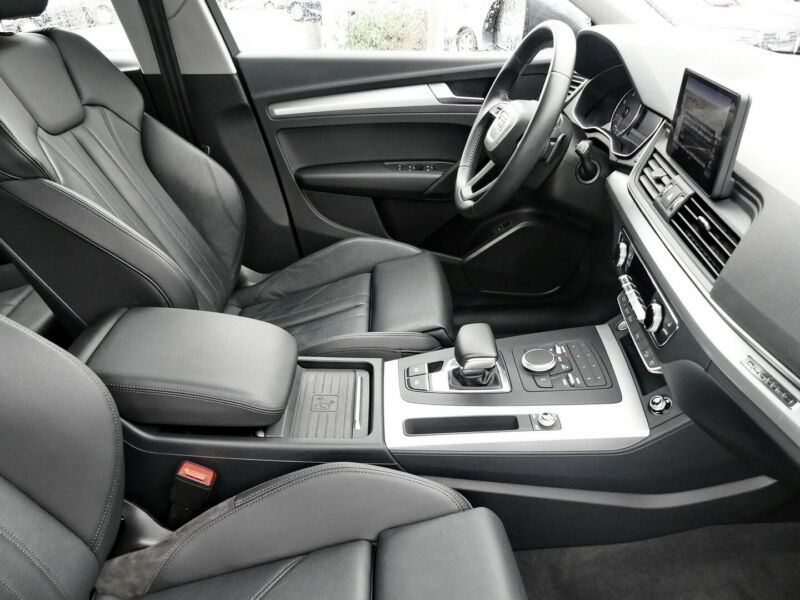 Audi Q5 2.0 TDI Quattro S Tronic LED - Photo