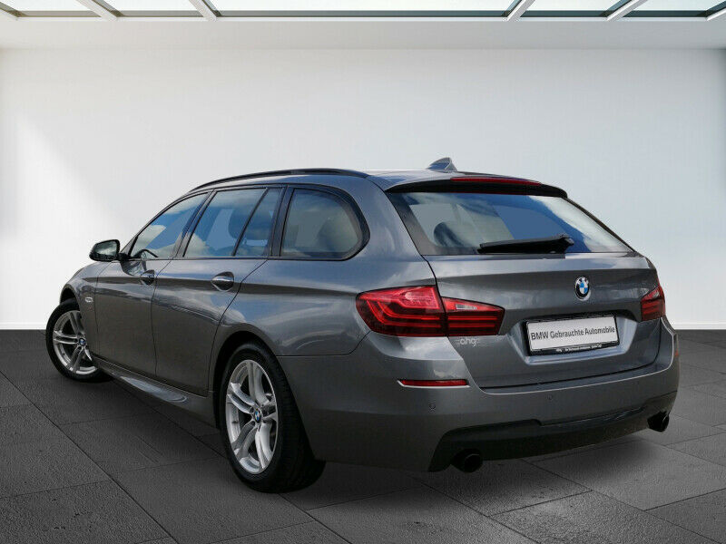 BMW 535d xDrive Touring PDC - Photo