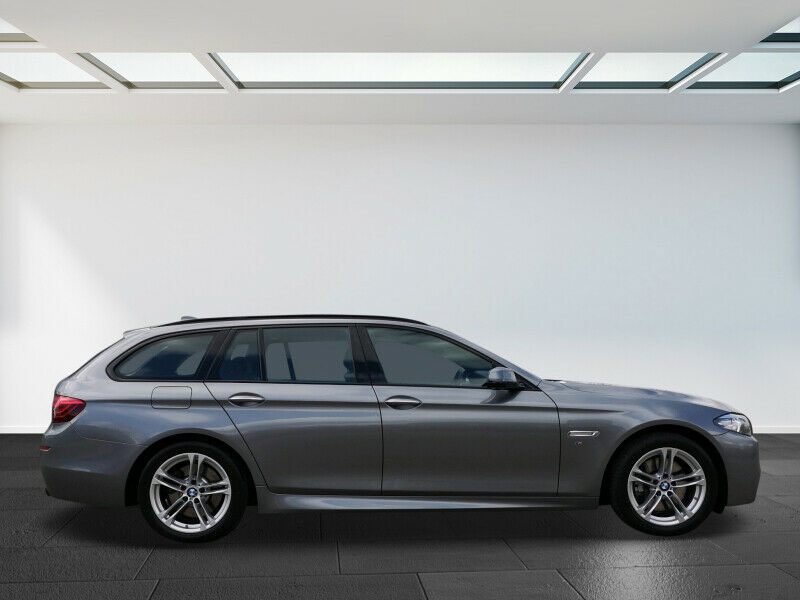 BMW 535d xDrive Touring PDC - Photo