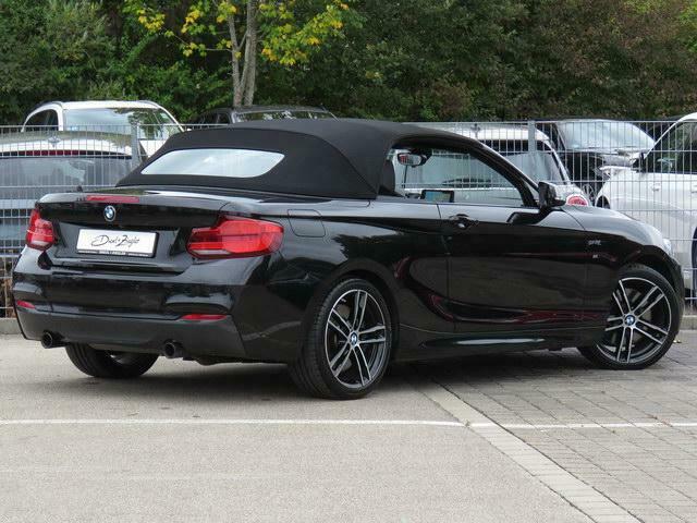 BMW M240i xDrive Cabrio - Photo
