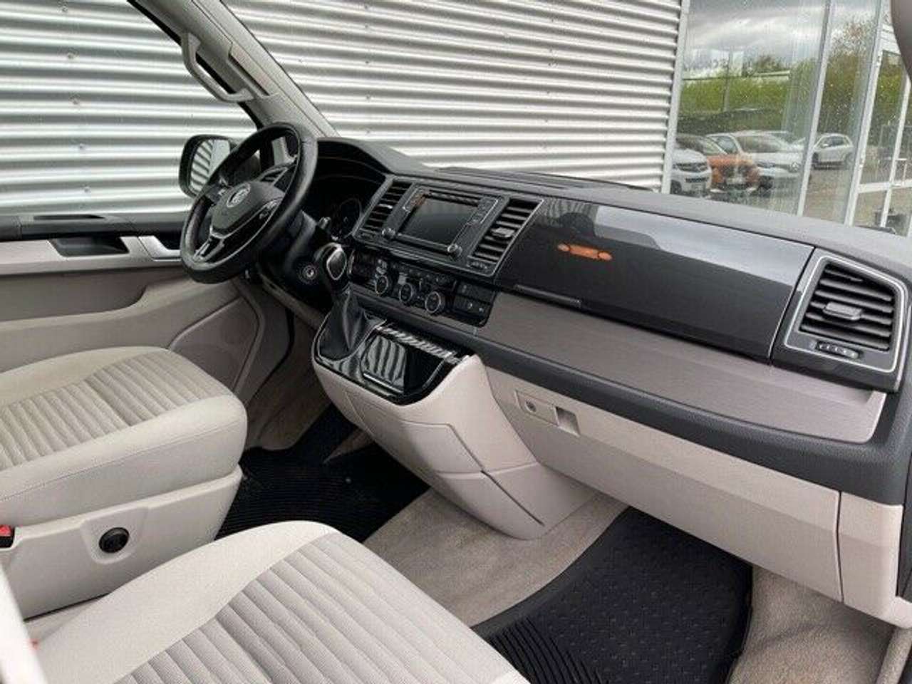 Volkswagen T6 Multivan California 4Motion Ocean Blue - Photo