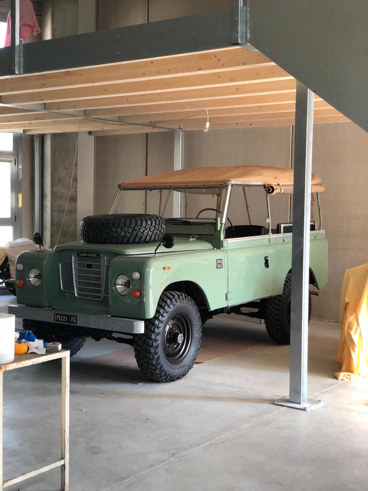 Land Rover 88 Diesel Collection - Photo