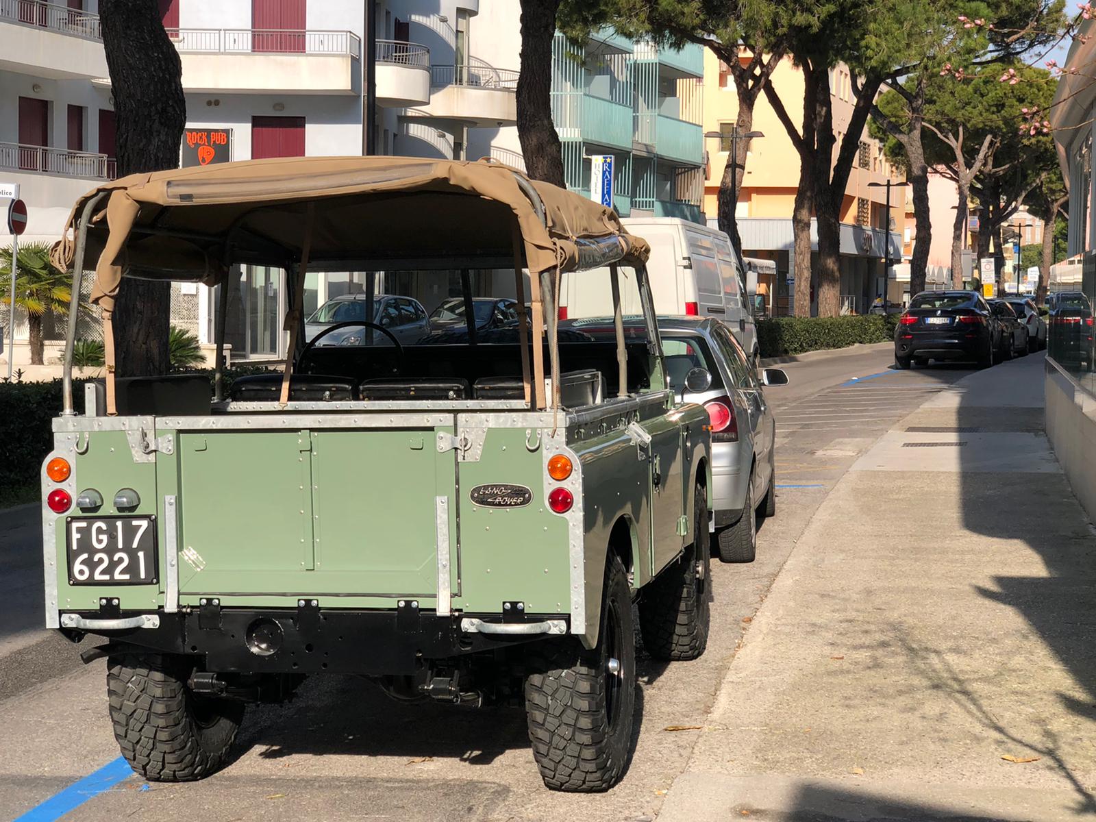 Land Rover 88 Diesel Collection - Photo