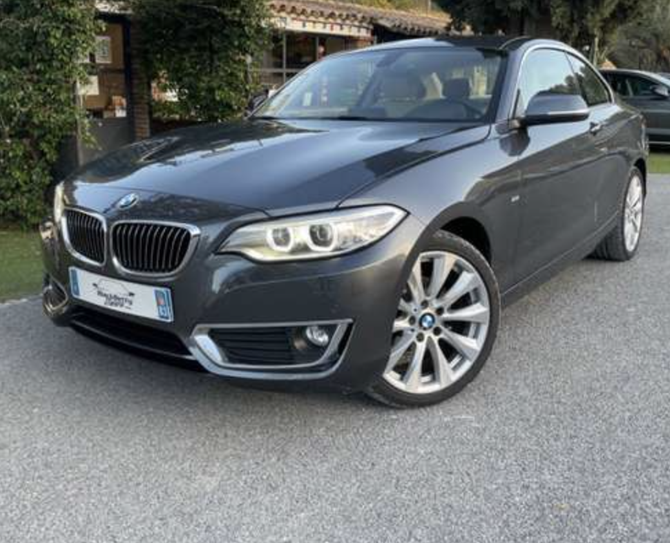BMW 218i Coupé Luxury - Photo